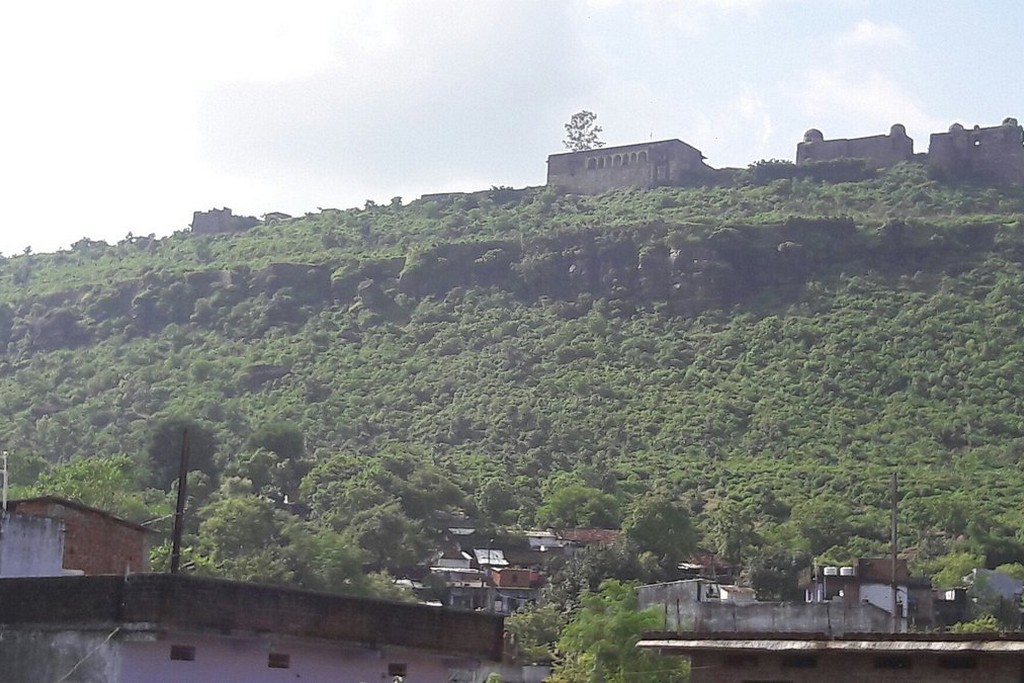 Raisen Fort