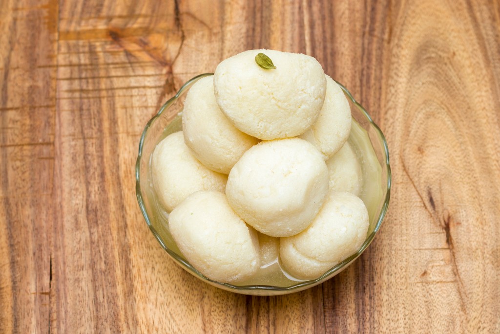 famous Bengali sweet "Rasgulla" is ready to serve